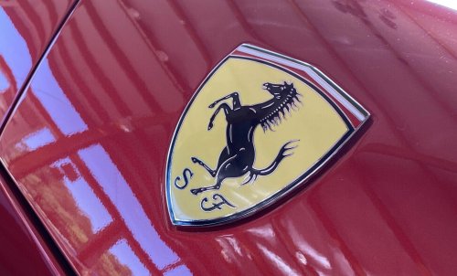 Ferrari, El negocio perfecto de Ferrari, que vende menos y gana como nunca: ¿cuánto beneficio deja cada coche?