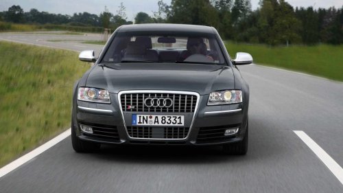 This forgotten V-10 sedan was Germany’s best kept secret