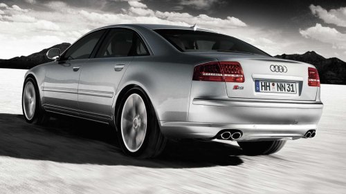 This forgotten V-10 sedan was Germany’s best kept secret