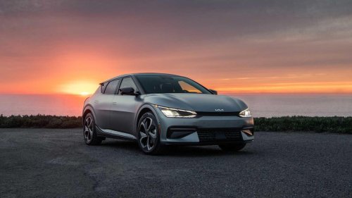 3-year-old cars and SUVs with huge depreciation worth buying right now