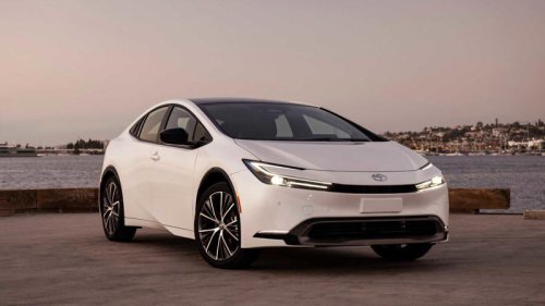 The Cheapest Toyota Hybrid With More Than 500 Miles Of Range Today