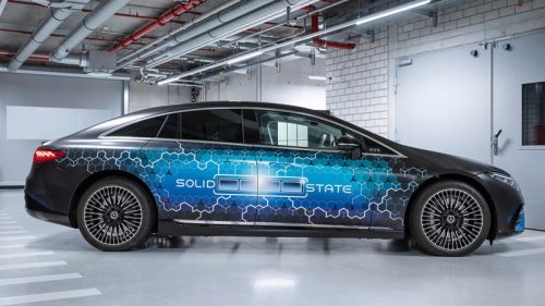The Mercedes-Benz EQS Claims 620 Miles of Range in Semi-Solid-State Battery Testing