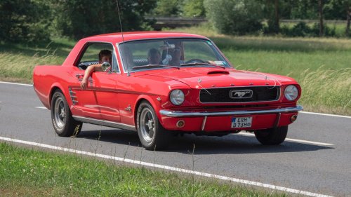 Muscle Cars, From Muscle to Exotics: 10 classic cars every collector should consider