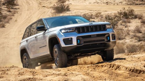 Jeep, Jeep Grand Cherokee, Jeep recalls 419K Grand Cherokee models over side airbags that may not deploy in a crash