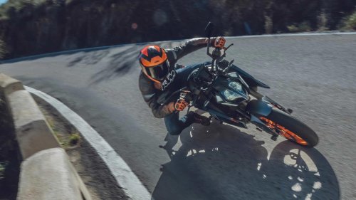 The motorcycle that teaches precision instead of power