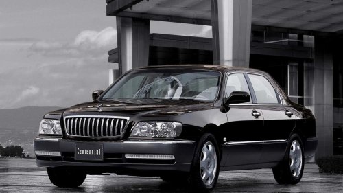 Hyundai, Mercedes, The V8 Hyundai Equus luxury sedan thought it could play with the Mercedes S-Class