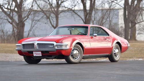 Oldsmobile, The Oldsmobile Curved Dash Was The First Car To Have A Speedometer