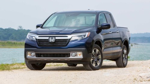 FWD, Honda, Honda Ridgeline, RWD, Here's how the FWD Honda Ridgeline compares to the RWD Tacoma