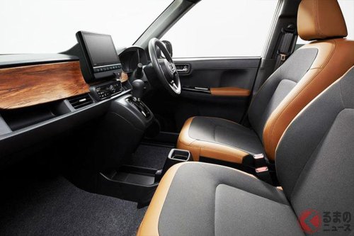 181万円から！ ホンダ最新「“4人乗り”軽ワゴン」がスゴイ！ 「ウッド調×タンカラー」のお洒落内装＆“専用デザイン外装”を採用！ 都会的なコーディネートの「N-ONE」とは？