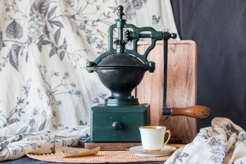 Antes de fabricar coches, ¿qué hacían las marcas de automóviles?