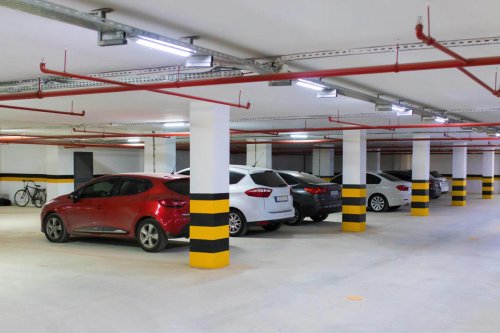 Tu garaje gana dinero por ti: el 'boom' del negocio que triunfa entre conductores urbanos
