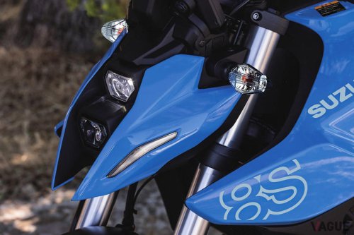 排気量もさまざまに 走行性能とスタイルで選べる個性派スポーツバイク! スズキの「ストリートファイター」3選