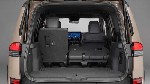 Lexus, Lexus IS, Lexus GX, Toyota, Toyota Land Cruiser, 5 reasons the Lexus GX is a better buy than the Toyota Land Cruiser