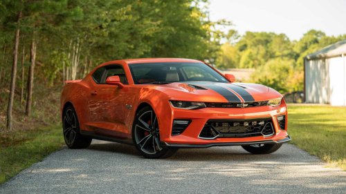 10 Cheap Muscle Cars With Ridiculously Fast 1/4 Mile Times