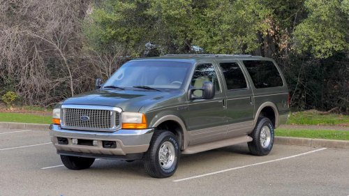 The trucks powered by Ford's mighty V10