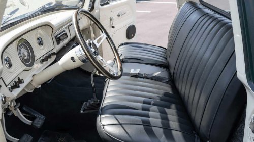 10 Incredibly Useful Classic Car Features We Want Back In Modern Cars