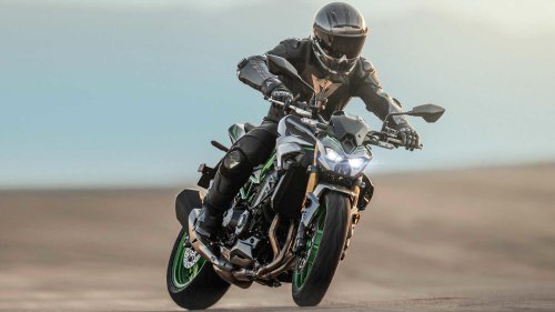 The everyday Kawasaki with weekend superbike energy