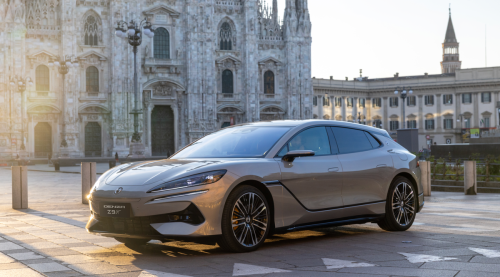 La táctica del cangrejo que utiliza el Denza Z9GT salir del aparcamiento