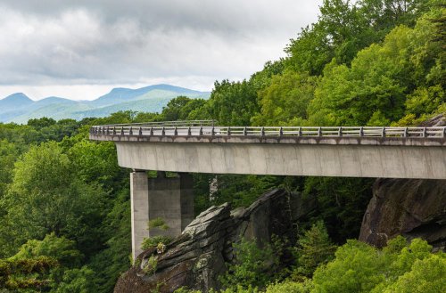 This Floating Road Along North Carolina’s Grandfather Mountain Required Engineers to Reinvent How Roads Are Built
