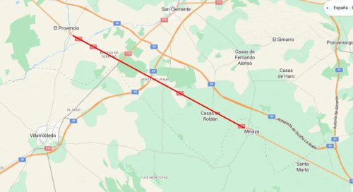Esta es la carretera con la recta más larga de toda España: ¿dónde se encuentra?
