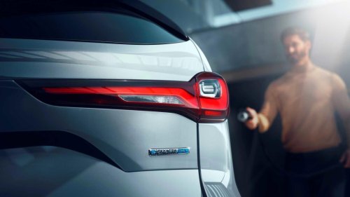 SUV, The luxury plug-in hybrid SUV that almost covers the average daily commute on electrons alone