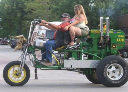 27 Questionable Car Moments That We Want No Part Of