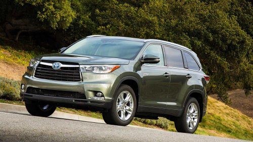 The three-row Japanese hybrid SUV with the highest fuel cost savings in 2026