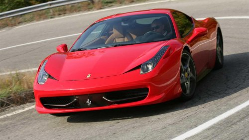 Ferrari, Toyota, The mid-engined sports car with Ferrari looks and Toyota reliability