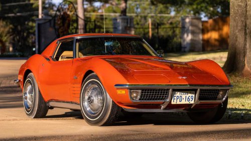 Chevy sports cars: performance, pricing, &amp; fuel economy