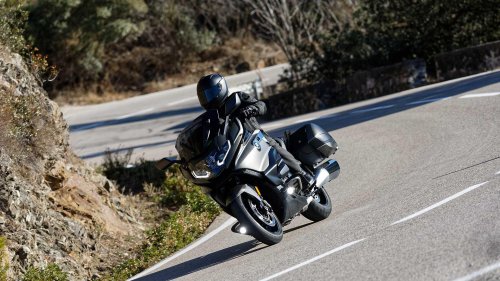 BMW K 1600 B: A Gold Wing rival at a lower price