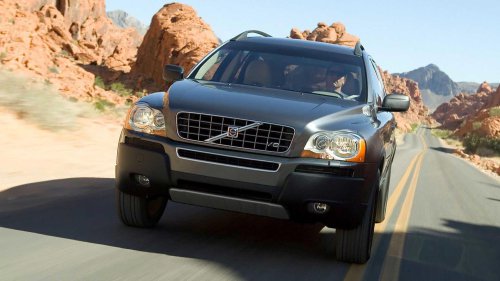 The 1st generation Volvo XC90 was equipped with a glorious Yamaha V8