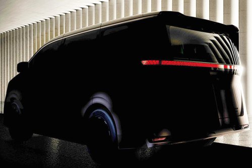 航空機ファーストクラス以上の広さ！？日産エルグランド新型、ピクセルヘッドオプティック技術で攻めの一手