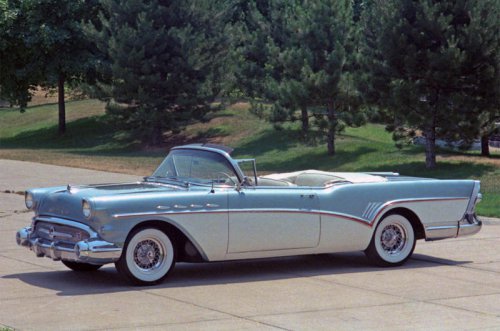 21 of the greatest tailfinned cars