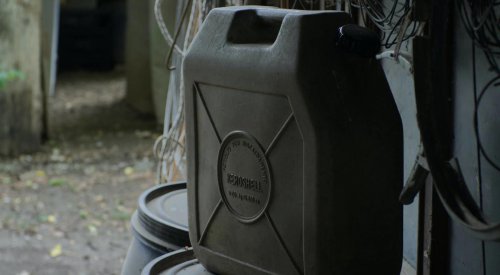 Comprar y guardar gasolina: lo que realmente puedes hacer (y lo que no) en plena escalada del precio del combustible