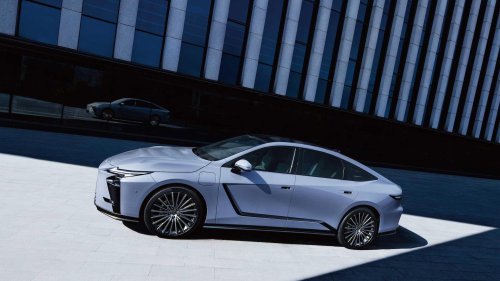 The Toyota sedan that rivals the Lexus ES for comfort