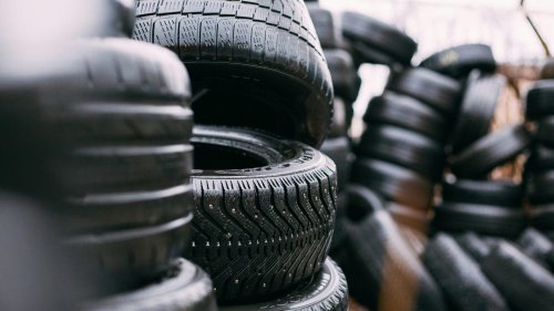 The 20 Most Valuable Car Parts To Scrap