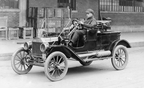 Citroën, ¿Por qué los pedales del coche están dispuestos así? La lógica tras el orden del embrague, freno y acelerador