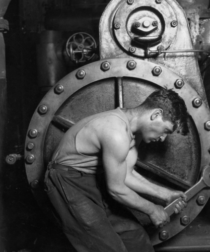 15 Gritty Photos of Mechanics That Are Pure Old-School Cool
