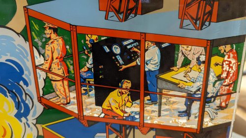 How to Make Money on a Pinball Machine Rescued from the Car Graveyard