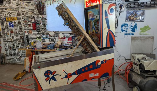 How to Make Money on a Pinball Machine Rescued from the Car Graveyard