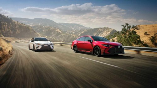 Toyota, Nissan, Nissan Maxima, Sedan wars: Toyota Avalon TRD versus Nissan Maxima