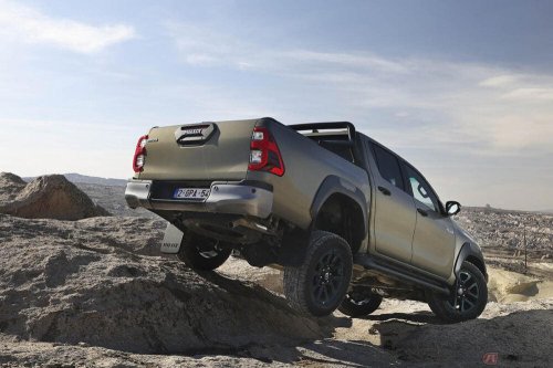 初の48Vマイルドハイブリッドシステム搭載で超絶進化！ トヨタが英国市場へ「ハイラックス ハイブリッド 48V」を導入