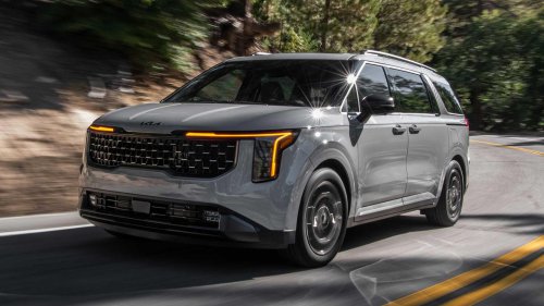 2026 minivan hybrid fuel savings: Kia Carnival and Toyota Sienna
