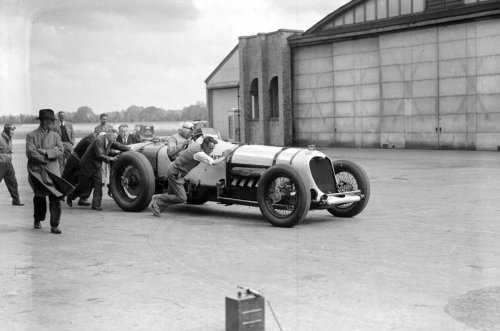 The luxury car brands that failed