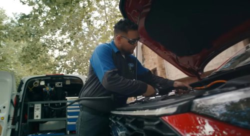 10 Reasons Why Ford Is Better Than Chevrolet &amp; 10 Reasons Chevrolet Is The Better Choice