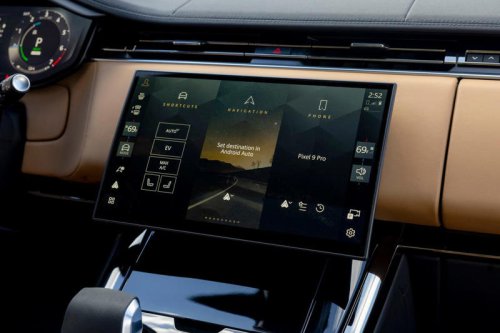 View Interior Photos of the 2025 Land Rover Range Rover Sport PHEV