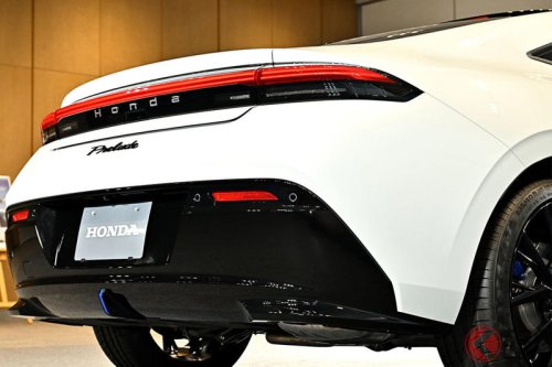ホンダ新型「プレリュード」25年秋発売！ 斬新「FFクーペ×ハッチバック」がスゴすぎる！ “おふたりさま向けデートカー”に設定された「謎の後席」座り心地はどうなのか？