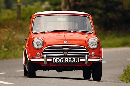 37 futuristic classic cars