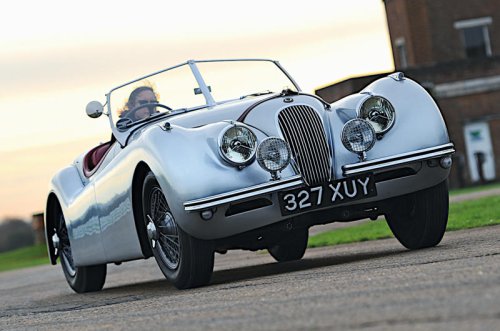 37 futuristic classic cars