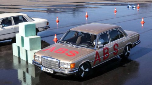 10 Automotive Safety Features That Revolutionized Car Safety